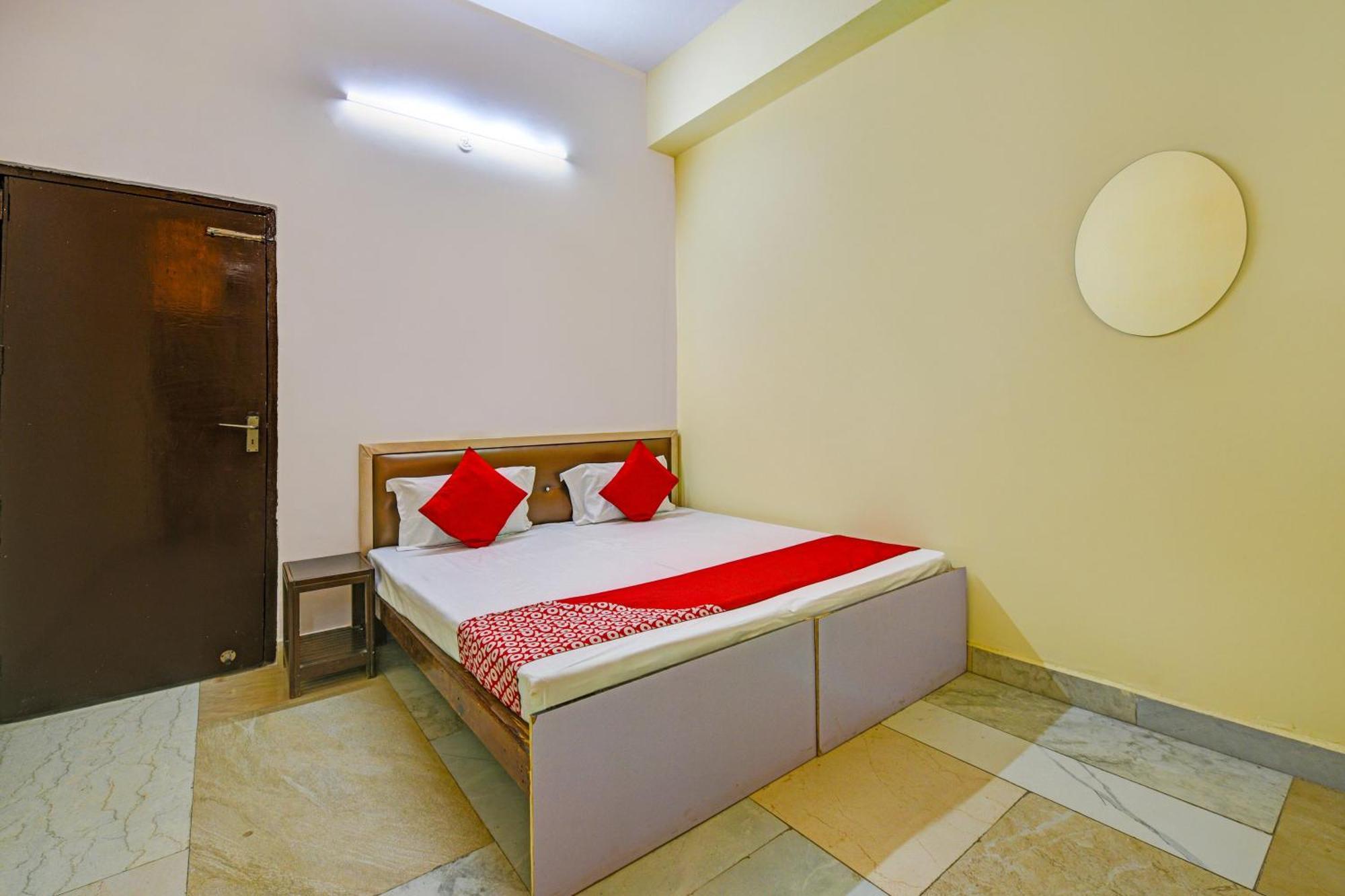 Hotel O Aj Star Hotel Faridabad Eksteriør billede